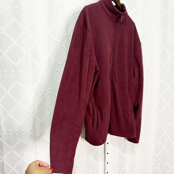 🎲 348. Real Essentials Women’s 2XL Burgundy Full Zip Fleece Jacket NWOT - Picture 4 of 7